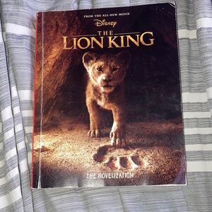 Disney The Lion King Novelization with Brown and Black Cover